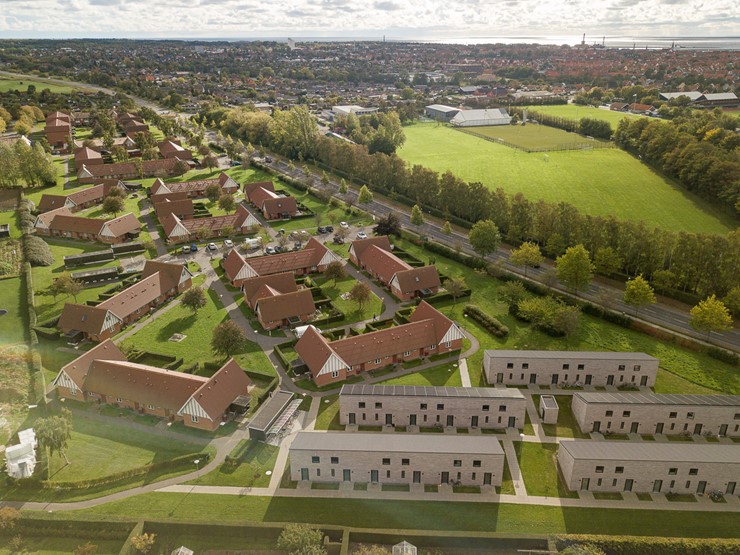 Luftfoto mod øst